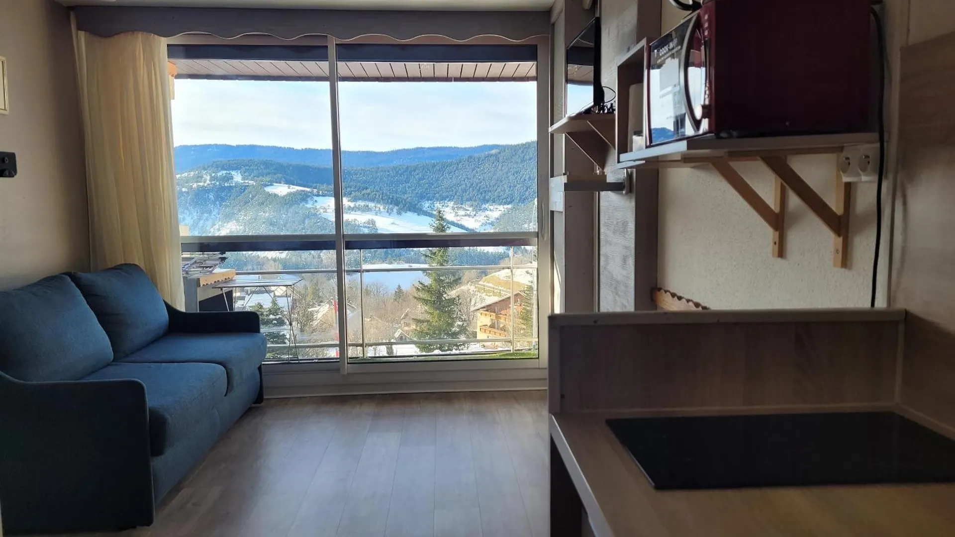 Studio refait à neuf avec balcon Ouest Résidence Le Galaxie Villard-de-Lans
